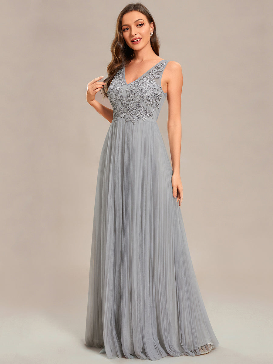 Elegant Appliques Chiffon A-Line Floor Length V Neck Sleeveless Evening Dress - CALABRO®