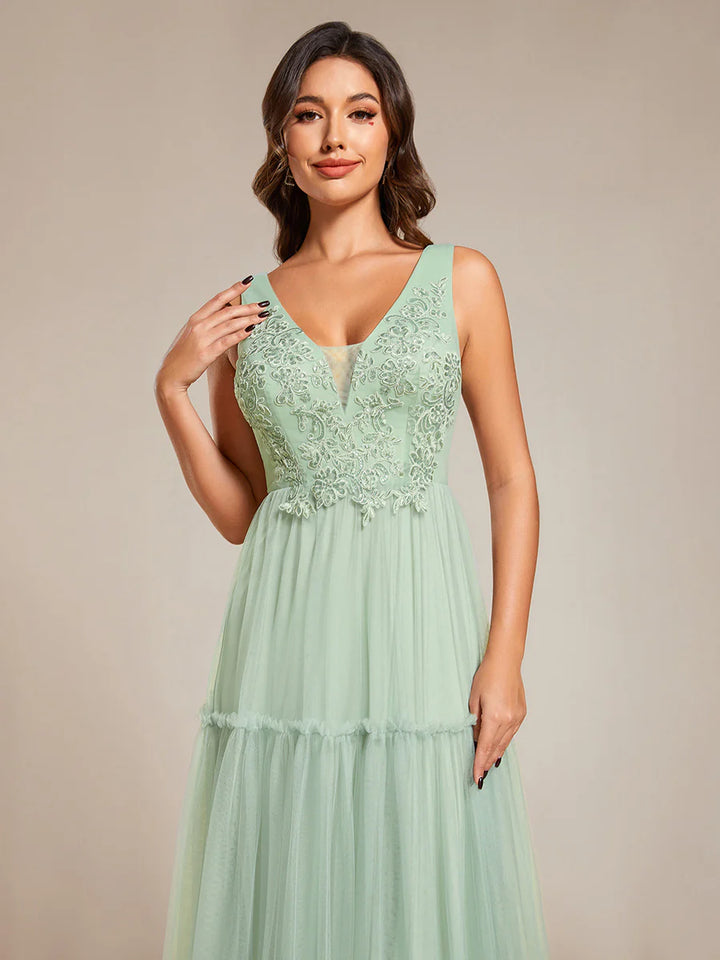 Embroidery V Neck Chiffon Evening Dress With Sleeveless - CALABRO®